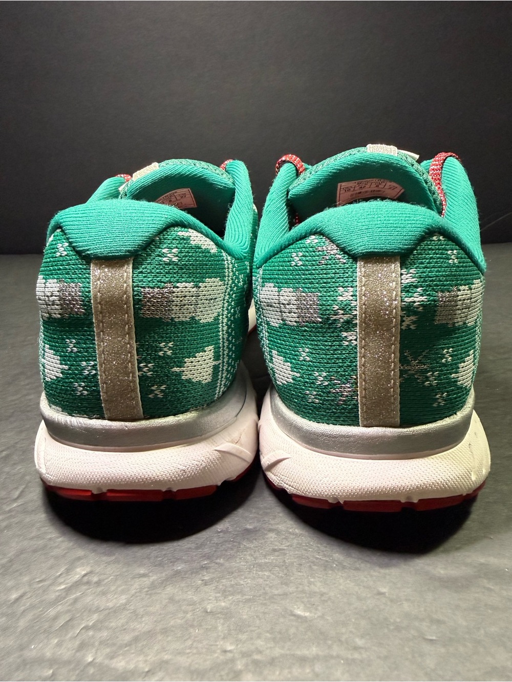 Brooks Revel 3 Women’s “ Limited Christmas Edition “ Running Sneakers Size-10 - Picture 5 of 9